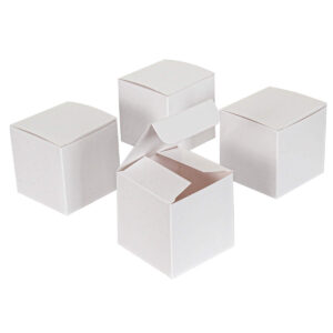 Art.4779 Cajita Cuadrada 6cm 4pz